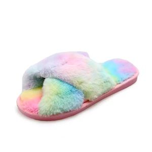 NWOT Cotton Candy Warm Faux Fur Slippers